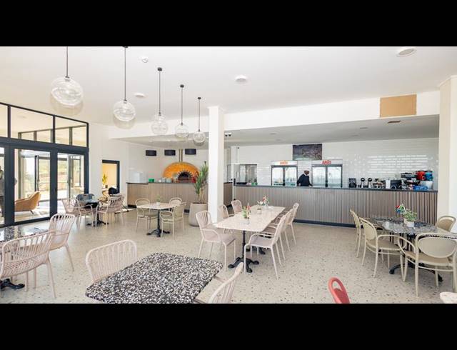 1 BEDROOM APARTMENT FOR SALE IN RICHWOOD